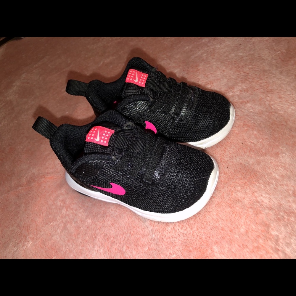 Nike Air Max Motion LW
